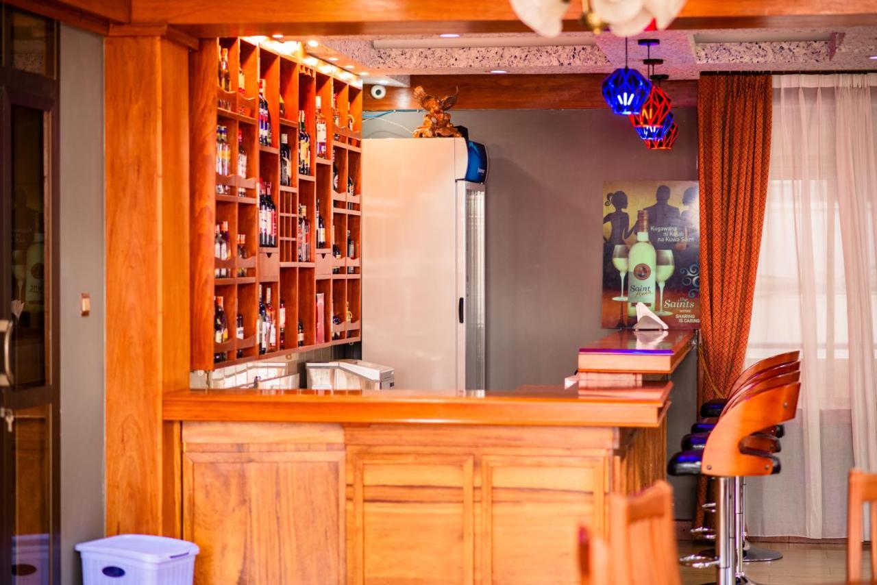Leyshof Hotel Mwanza Extérieur photo
