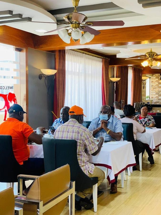 Leyshof Hotel Mwanza Extérieur photo
