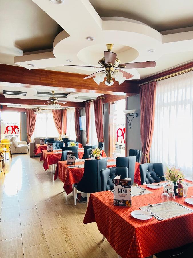 Leyshof Hotel Mwanza Extérieur photo